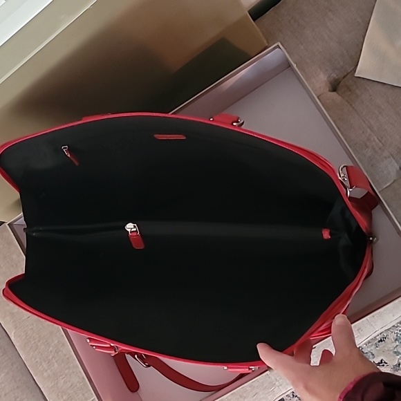 Red Premium Full-Grain Leather Levenger Briefcase Bag - Picture 5 of 6